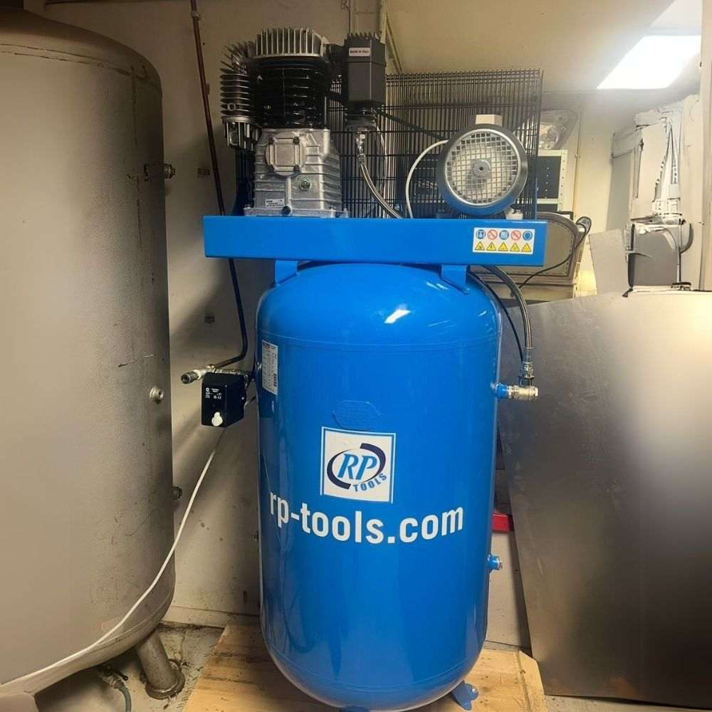 Compressor staand 270L RP-LP-PR270-55T-V01